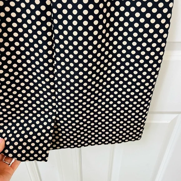 Like new stunning Tahari sleeveless dress in cream and black size 8 - Picture 5 of 8